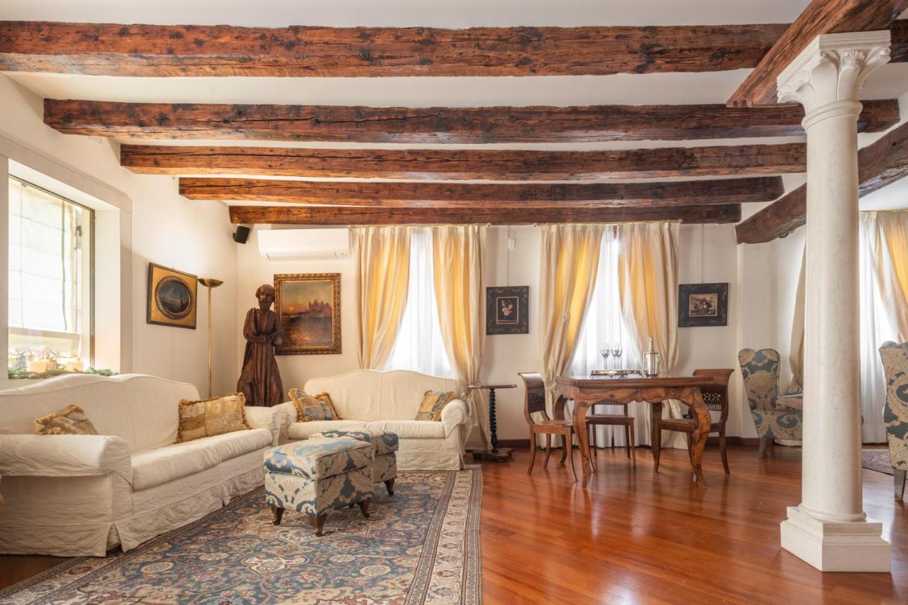 Garden Mansion With Private Mooring R&R Apartamento Veneza Exterior foto