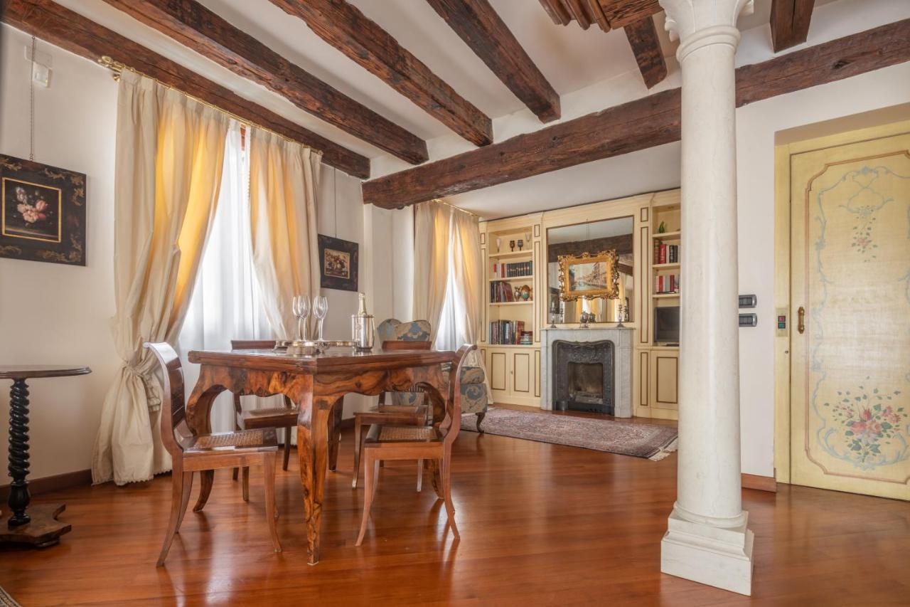 Garden Mansion With Private Mooring R&R Apartamento Veneza Exterior foto